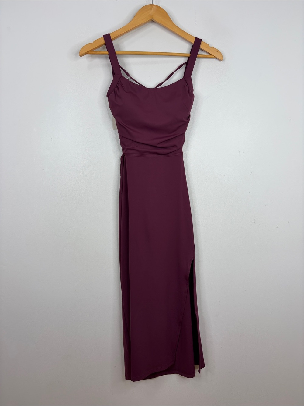 New Halara Bodycon Dress Womens Small Wine Red Ruched Lace Up Midi High Slit